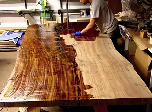 How to Use Live Edge Wood Slabs in Your Interior